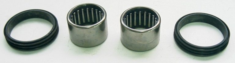 Swing Arm Bearings & Seals fits Yamaha Sr500 78-93, Xt500 76-81 Motorbikes