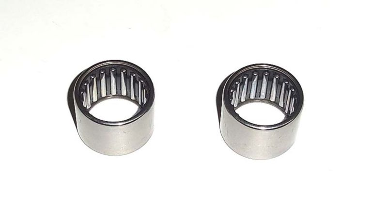 Swing Bearings fits Yamaha Yzf1000R, Yzf750R, Xjr1300, Fzs1000 Motorbikes